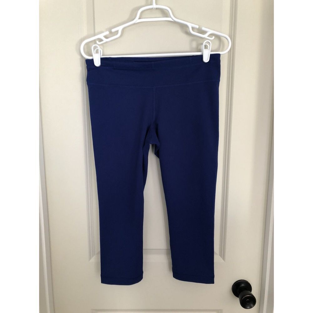 UNDER ARMOUR STUDIOLUX 20" CAPRI SKINNY BLUE‎ LEGGINGS SIZE MEDIUM!
